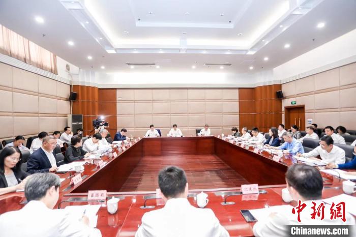 浙江召開統(tǒng)一戰(zhàn)線“凝心鑄魂強根基、團結(jié)奮進新征程”主題教育動員會