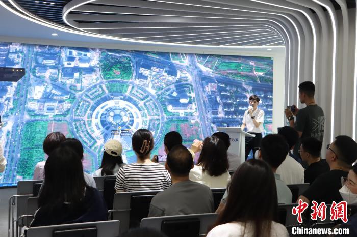數(shù)字地球技術(shù)應(yīng)用講解。　中科星圖供圖