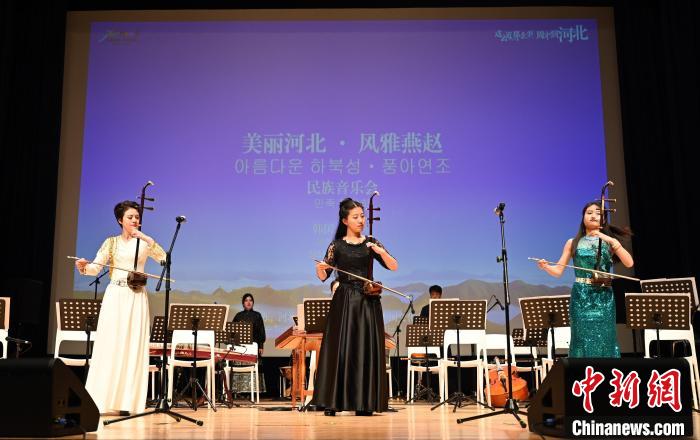 圖為音樂會(huì)現(xiàn)場(chǎng)?！∈谞栔袊幕行墓﹫D