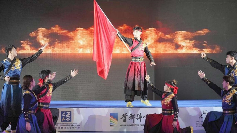圖為“華夏風(fēng) 功夫情”演出場(chǎng)景，中國(guó)駐阿聯(lián)酋大使館供圖