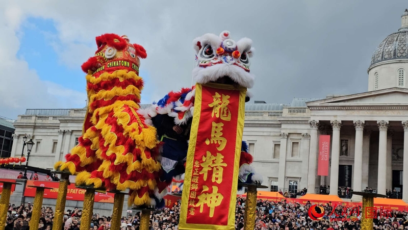 倫敦新春慶典現(xiàn)場。人民網(wǎng) 郭錦標(biāo)、楊浩鵬攝