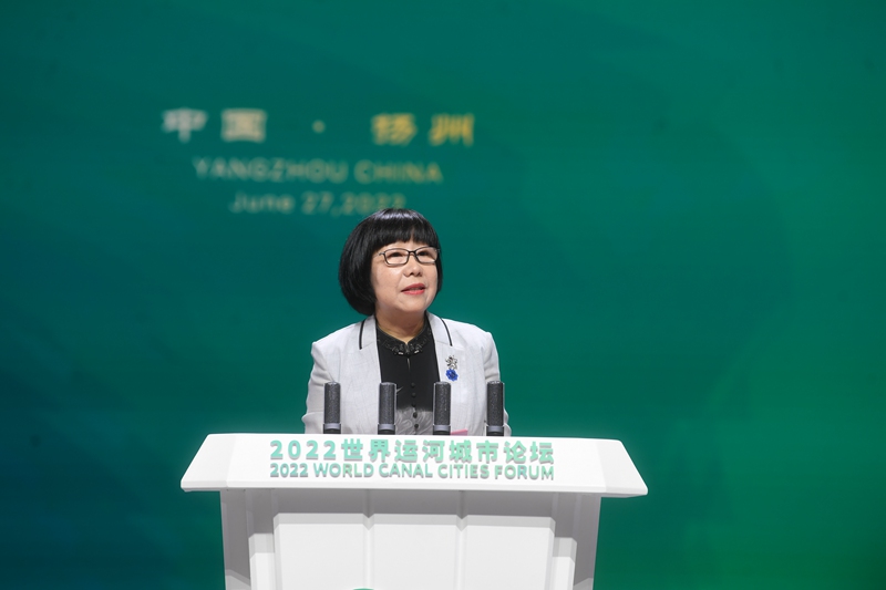 人民網(wǎng)黨委委員、監(jiān)事會(huì)主席唐維紅在大會(huì)上發(fā)言。邵丹攝
