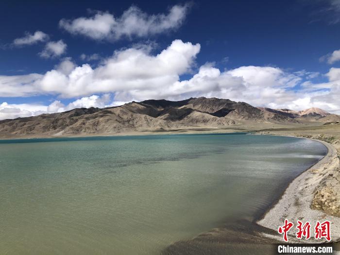 西藏阿里的高原湖泊別若錯(cuò)(又稱別若則錯(cuò))海拔約4470米?！?lt;a target='_blank' href='/'><p  align=