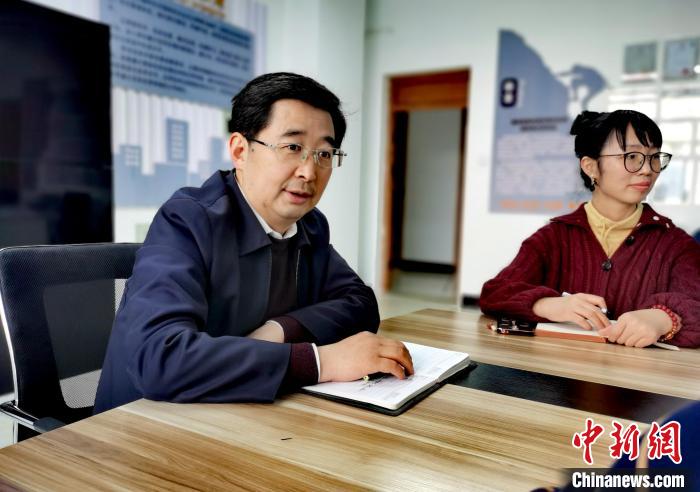 （兩會(huì)聲音）全國(guó)政協(xié)委員趙海興：師者為師亦為范，建議設(shè)教師理想信念教育基地