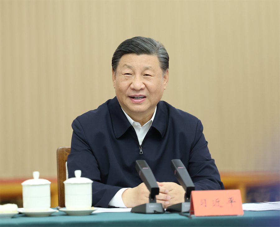 2024年5月23日下午，中共中央總書(shū)記、國(guó)家主席、中央軍委主席習(xí)近平在山東省濟(jì)南市主持召開(kāi)企業(yè)和專家座談會(huì)并發(fā)表重要講話。新華社記者 鞠鵬 攝