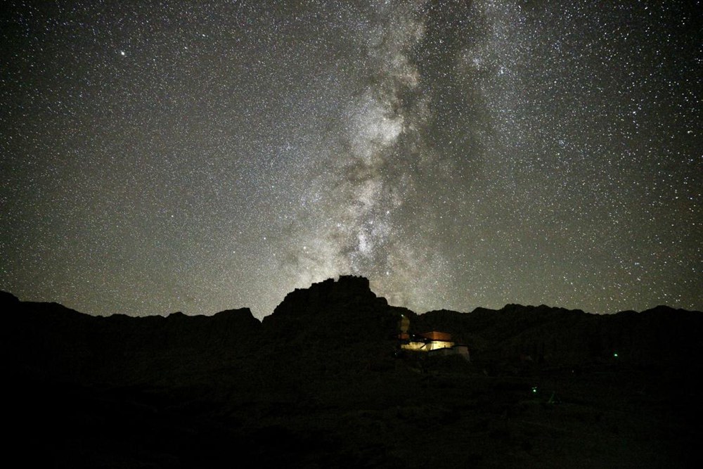 阿里暗夜星空。旦真次旦攝