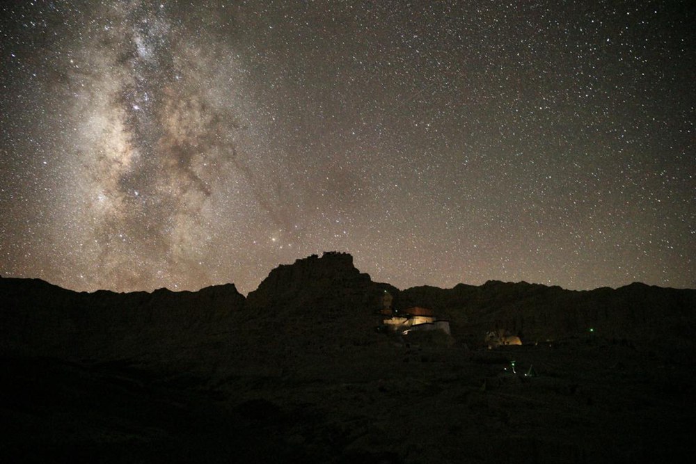 阿里暗夜星空。旦真次旦攝